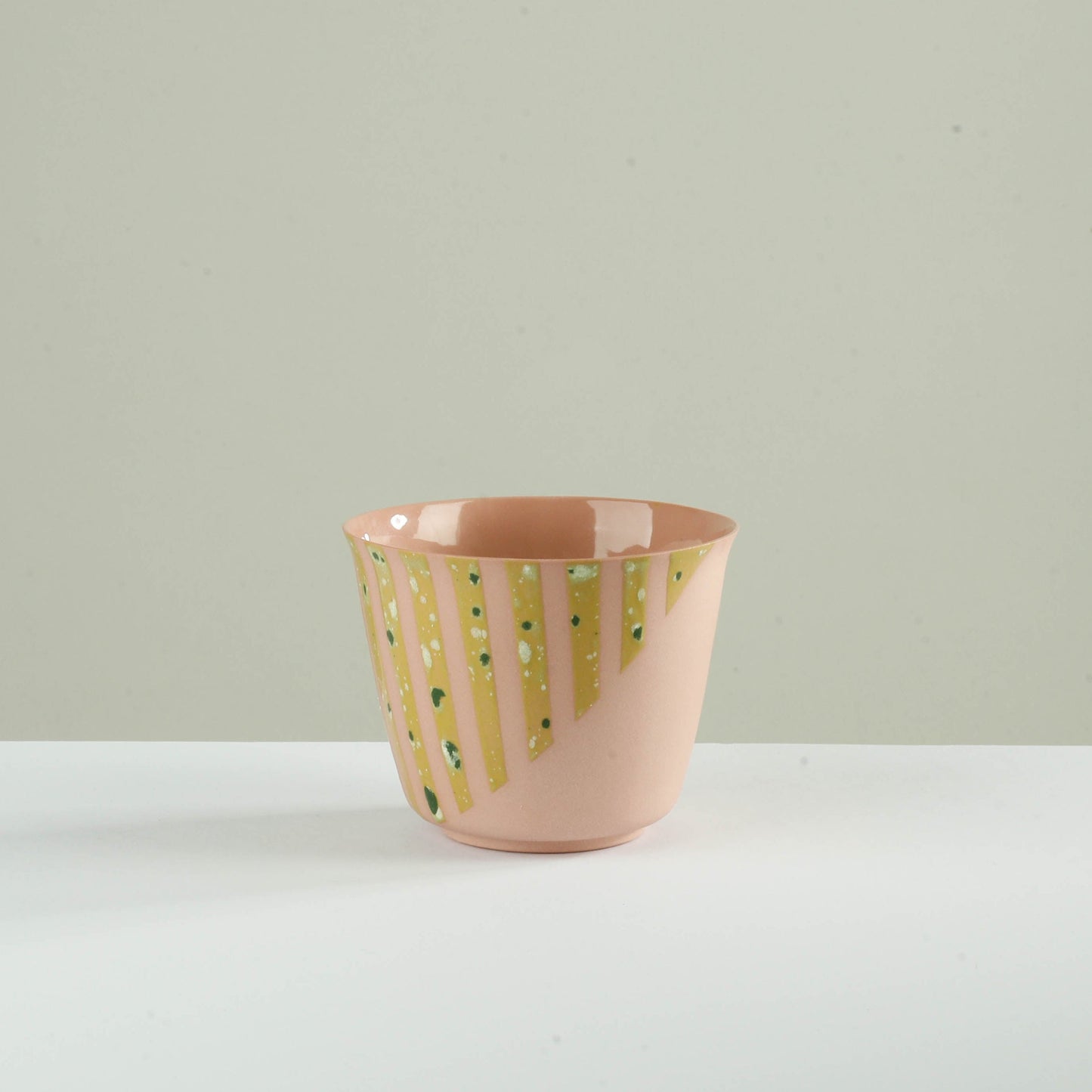 v shape - lime/ellipse