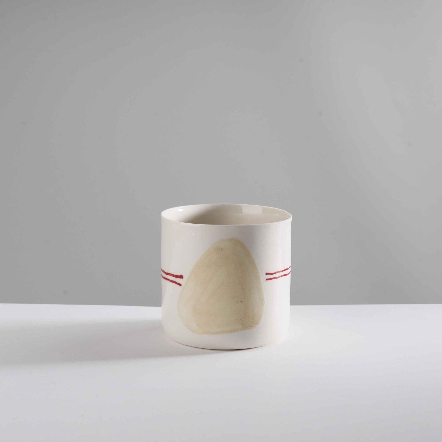 classic - white/macadamia nut/red lines