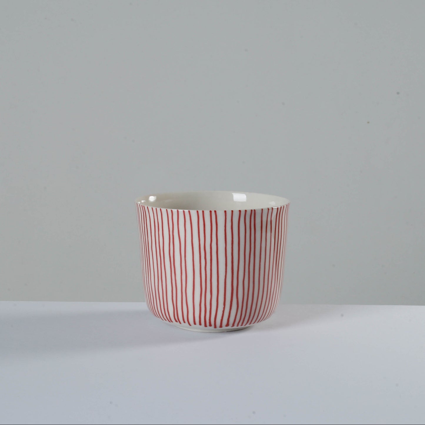 wide - thick red stripes