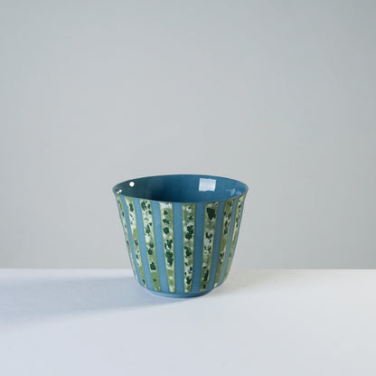 v shape - lime/stripes