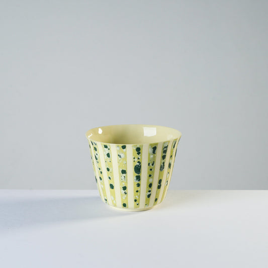 v shape - lime/stripes