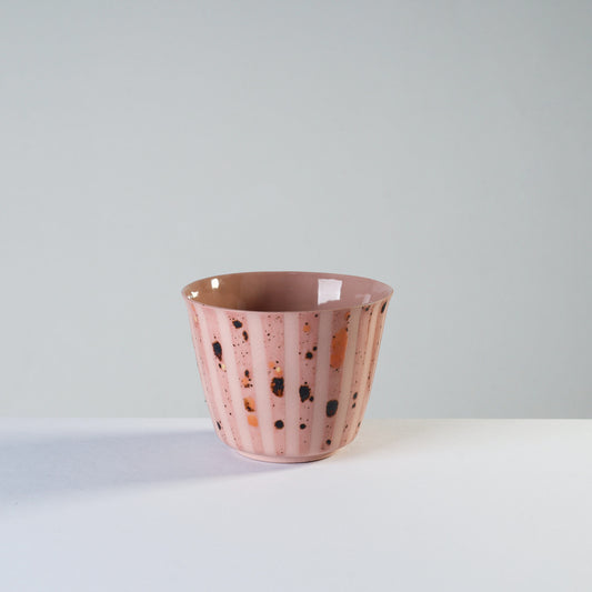 v shape - amaryliss/stripes