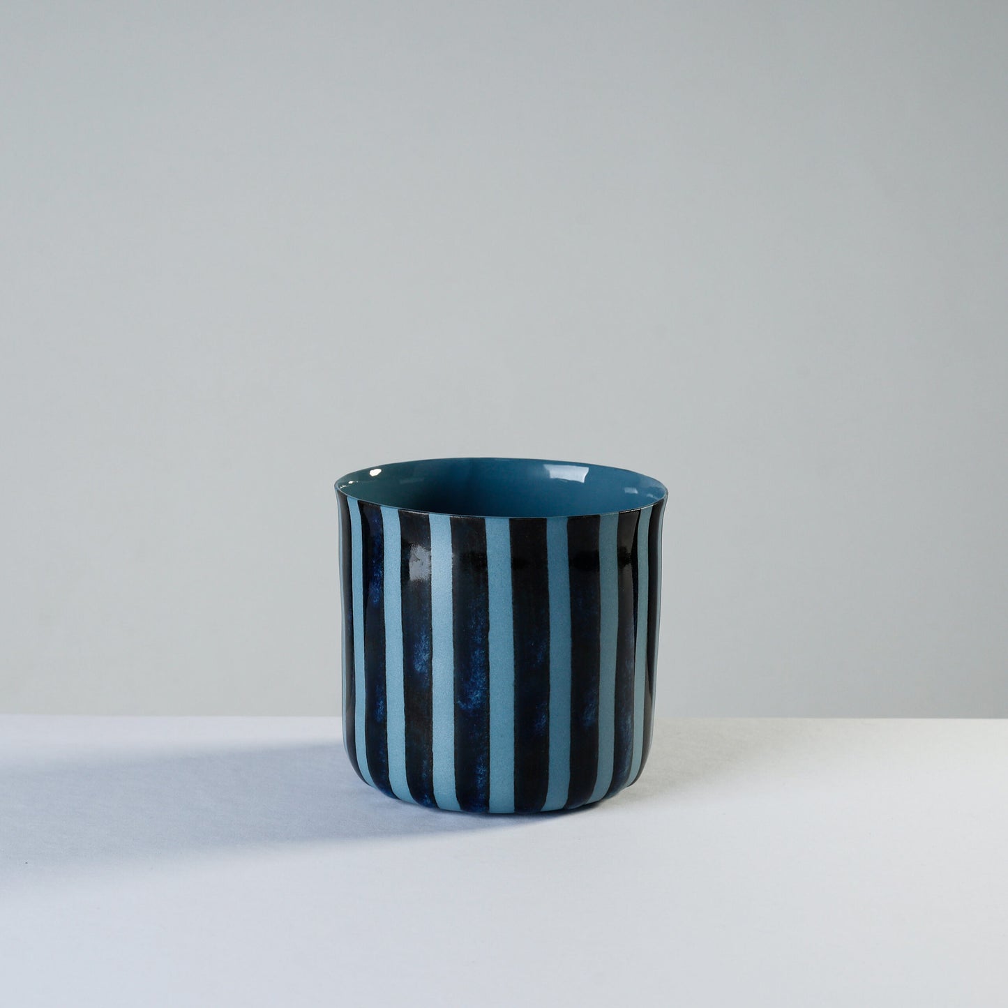 classic - deep ocean/stripes