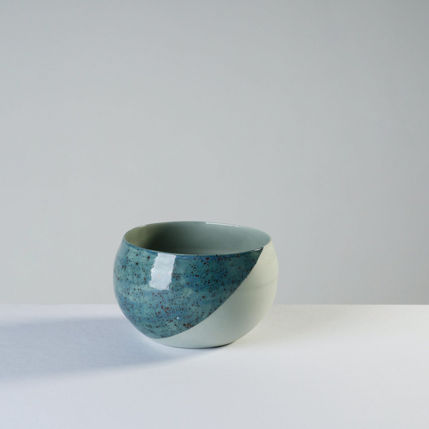 coco - rusty blue/curved