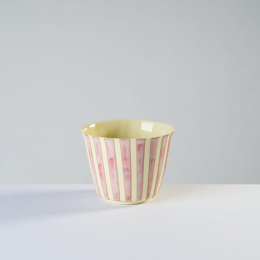 v shape - peony/stripes