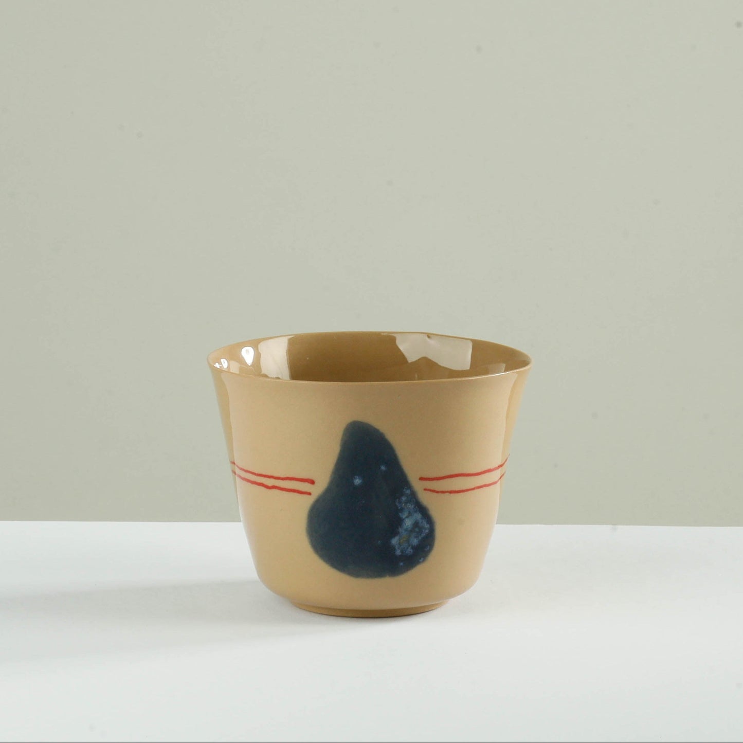 v shape - toad/red lines