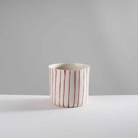 classic - thin red stripes