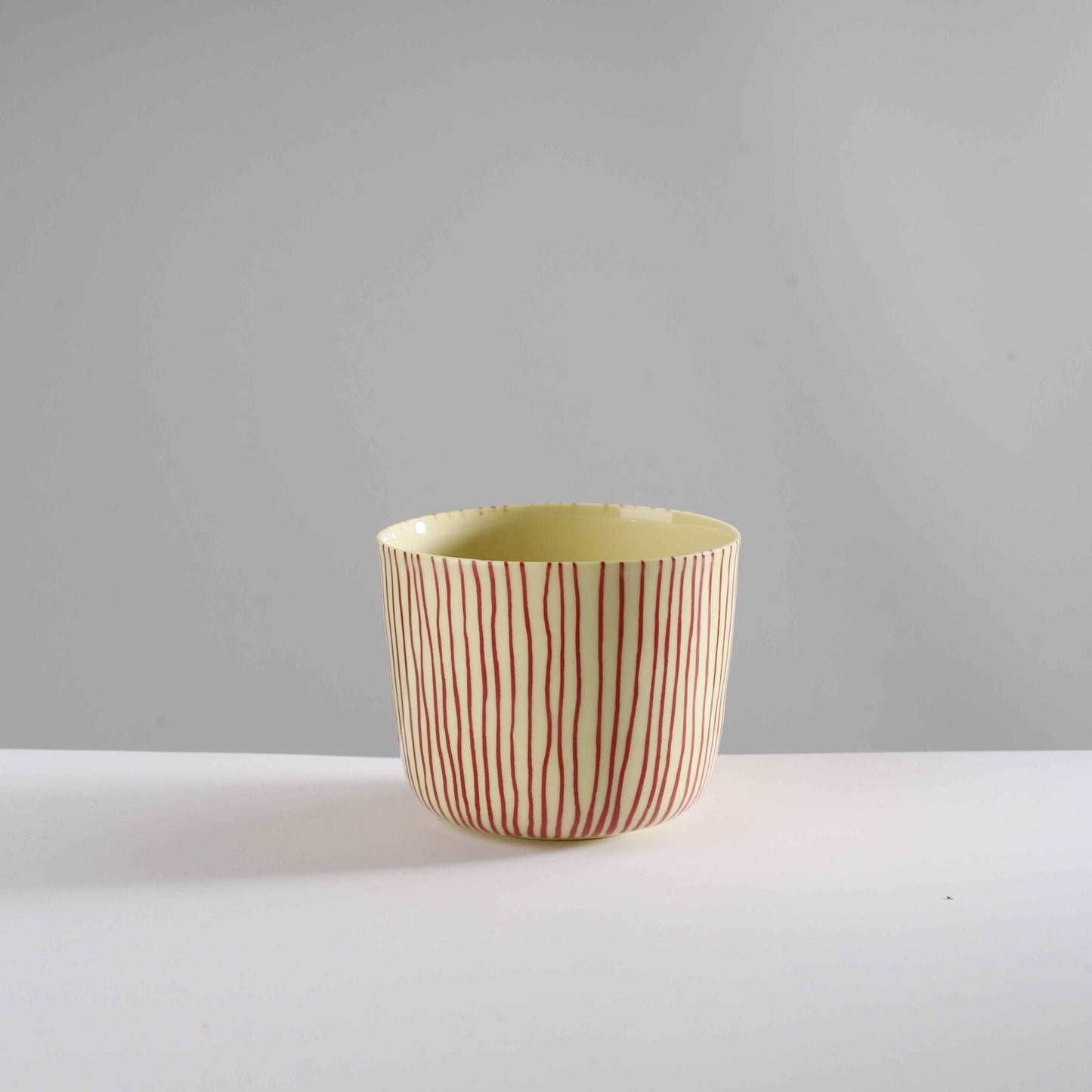 wide - thick red stripes