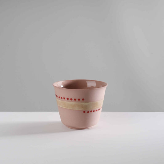 v shape - macadamia nut/red dots