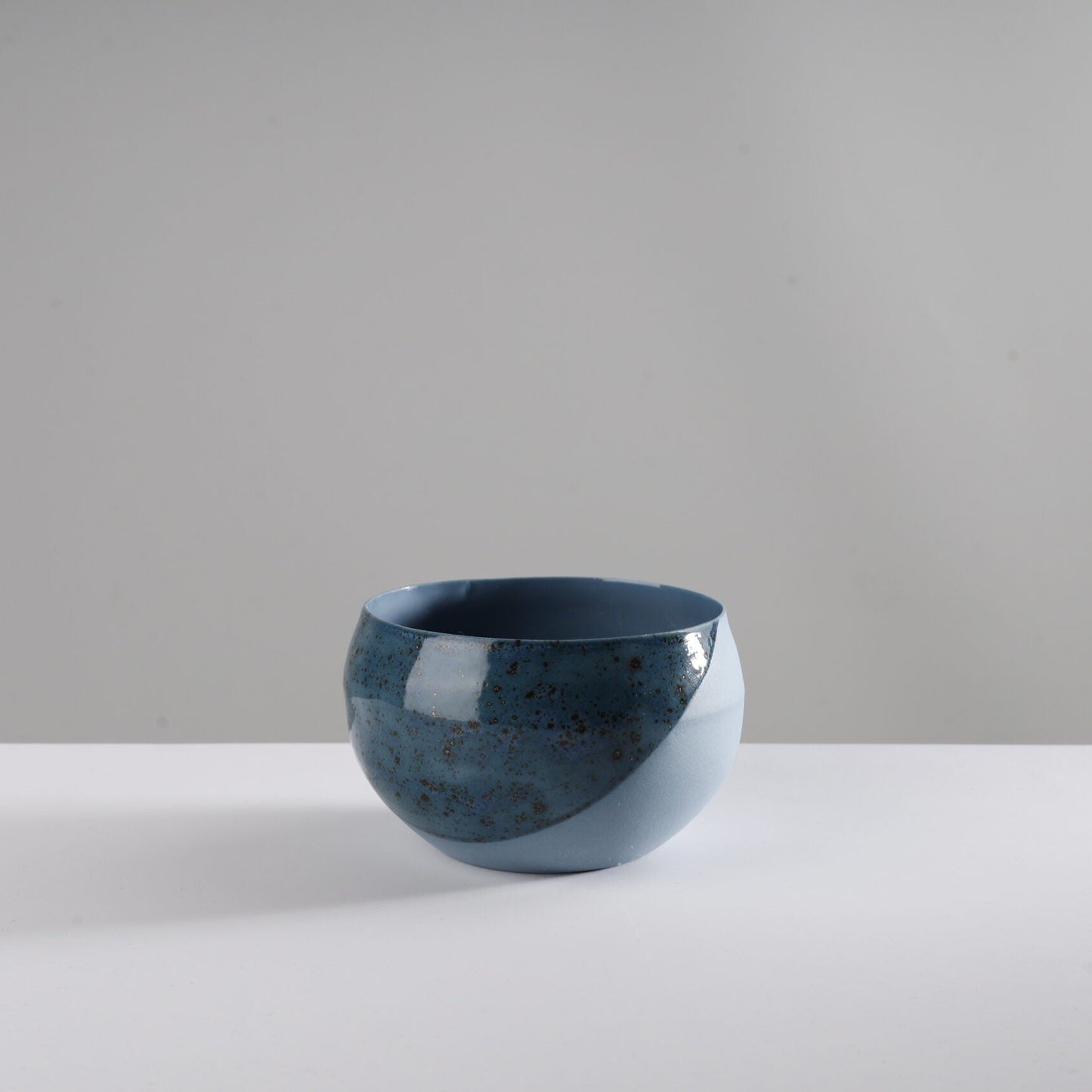 coco - rusty blue/curved